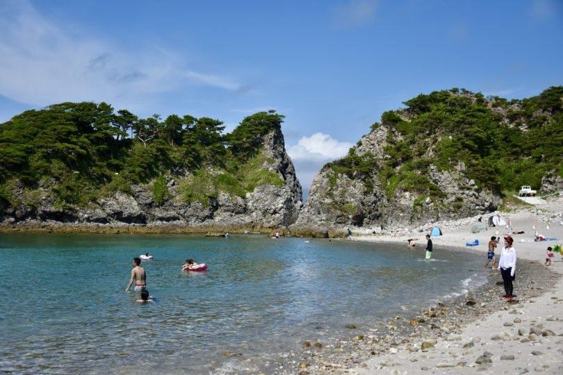 Boasting Emerald Green Waters, A Gem For Water Sports And Onsen, Shikinejima island, Tokyo islands, Izu islands, Tokyo, Japan, tomari beach, snorkeling spot
