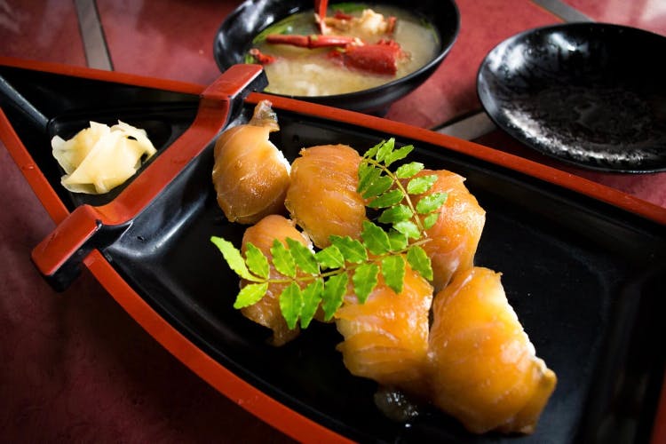 kachan, island local dish sets, island food, oshima, tokyo islands, izu islands, tokyo, japan, lunch, bekko zushi, sushi, local sushi