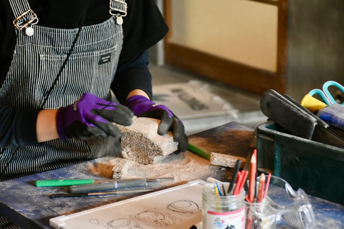 ishinoko, carving koga stone, rainy day activity, niijima, tokyo islands, izu islands, tokyo, japan