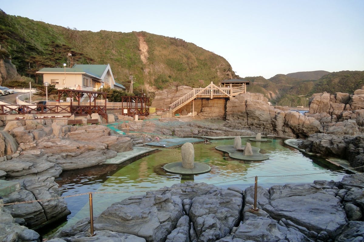 Hot Spring With Ocean View And Starry Night Sky