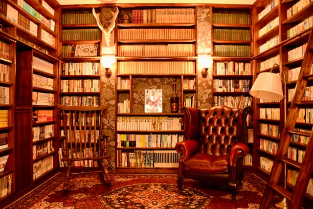 ROHAN: An Exclusive Inn Reimagining Japan’s Roaring Twenties with 3,000 Books
