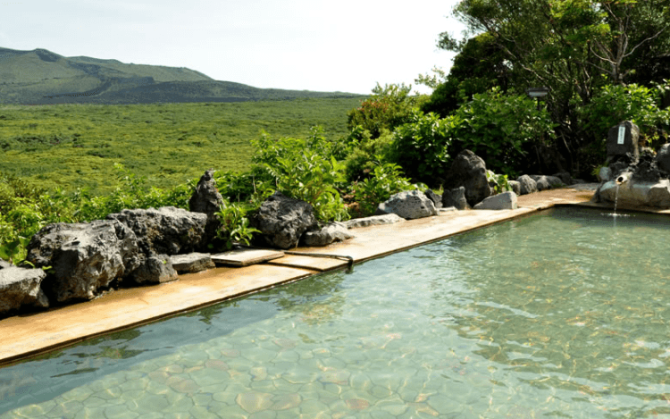 Izu Oshima Onsen Hotel, tokyo islands, izu islands, tokyo, japan, Japanese ryokan, hotspring, mountain view