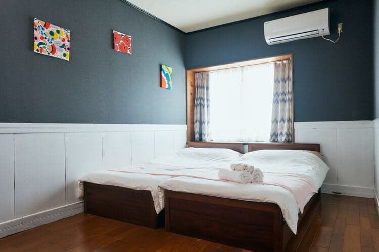 FamiliA, guesthouse, B&B, vacation home, holiday house, kozushima, tokyoislands, izuislands, tokyo, japan, guestroom, double twin room