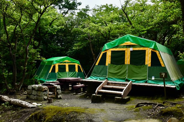 Camping in Izu Oshima! Toshiki Camping Site and Umi No Furusato Mura (Lodge &amp; Campgrounds)