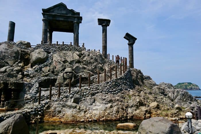 Onsen (hotspring)