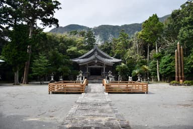 Jusansha Shrine