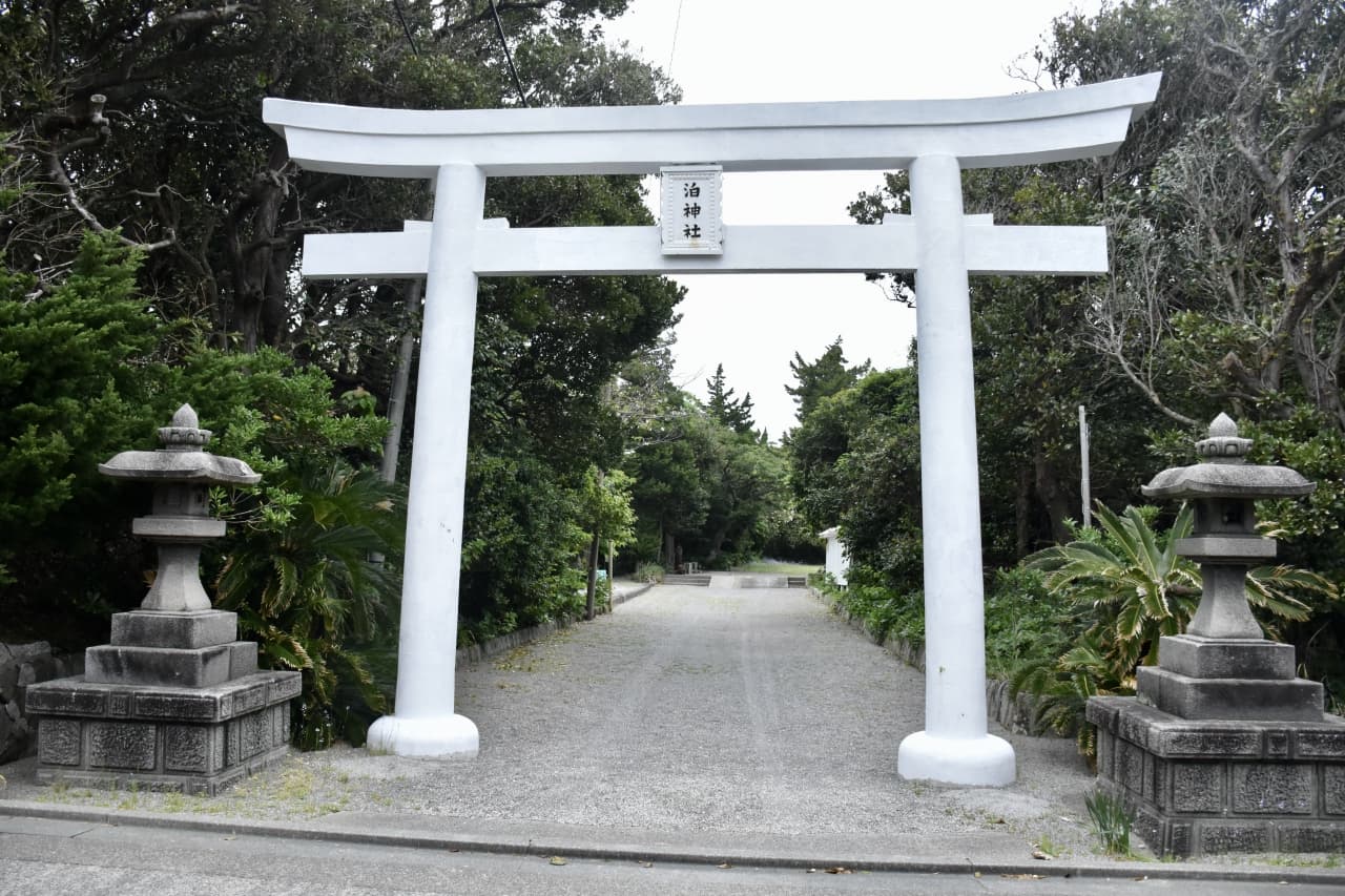 Boasting Emerald Green Waters, A Gem For Water Sports And Onsen, Shikinejima island, Tokyo islands, Izu islands, Tokyo, Japan, tomari shrine