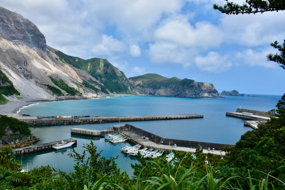 Travel to Kozushima island during Off-season (Spring, Autumn and Winter), Tokyo Islands, Izu Islands, tokyo travel, Japan travel, tokyo, Japan, island trip, tako bay