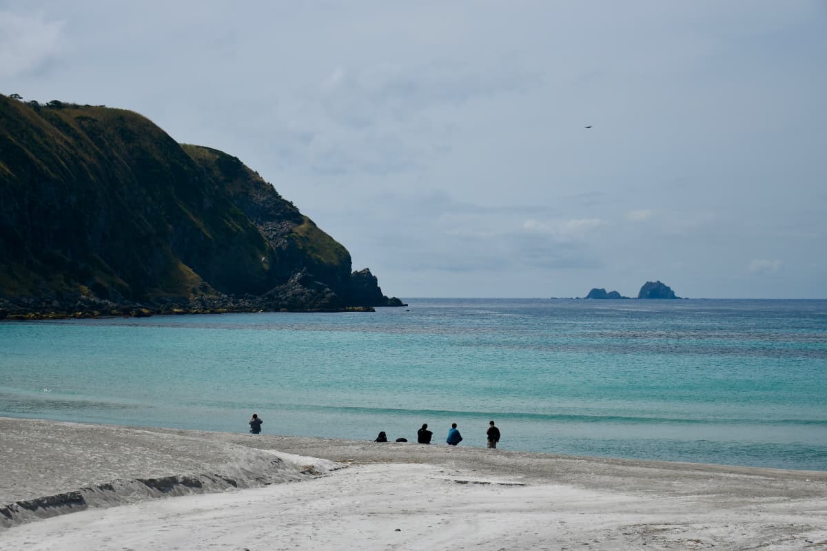 Travel to Kozushima island during Off-season (Spring, Autumn and Winter), Tokyo Islands, Izu Islands, tokyo travel, Japan travel, tokyo, Japan, island trip, Maehama beach