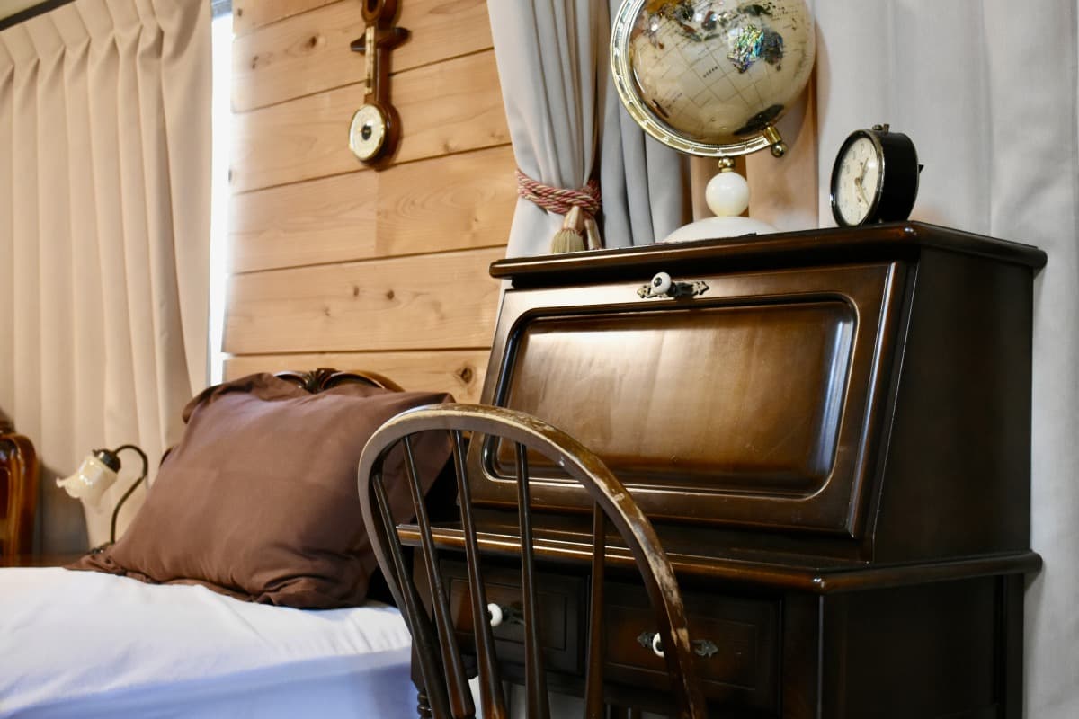Motomachi Base, Private Rental House, Oshima Island, Tokyo Islands, Tokyo, Japan, Vacation rentals, desk, workation, work