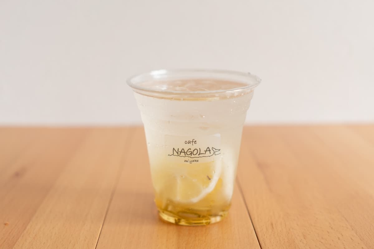 NAGOLA, miyakejima, cafe, frappe, light meals, coffee, tokyo islands, izu islands, tokyo, japan, island ingredients, lemonade