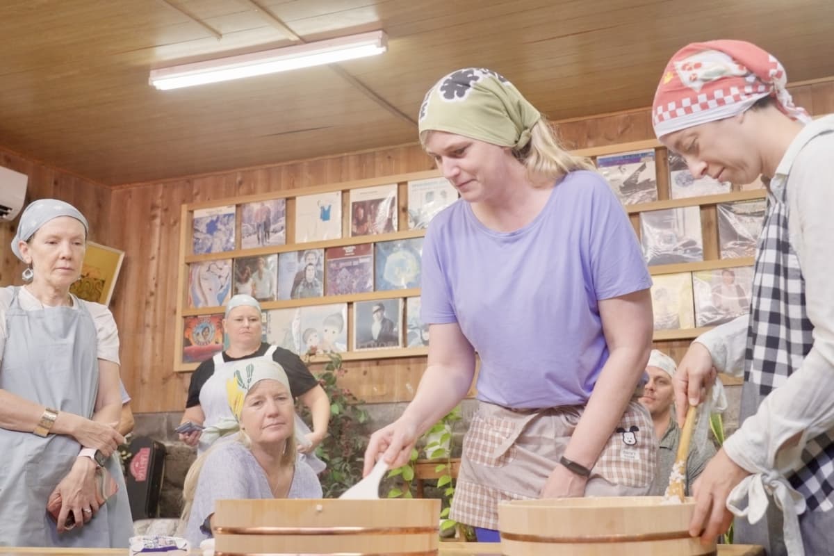 Hachijojima, Shima sushi-making workshop, Private Jet Island Hopping to Tokyo’s Wild Side: A 3-Night Journey to Hachijojima & Oshima, Tokyo Islands, Izu Islands, Tokyo, Japan