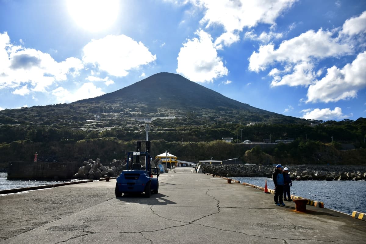 The Tokyo Islands A Volcanic World Just Beyond Tokyo, izu islands, tokyo, japan, near Tokyo, close to Tokyo, day trip, short trip, adventure, toshima island, miyaesuka mountain