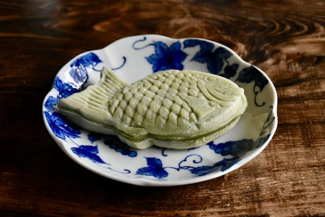 Tokyo Voneten: TAIYAKI CAFE, Fish Shaped Cakes with Various Flavours at an Oshima Folk House