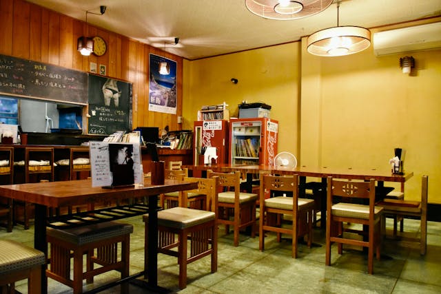 Izakaya Sunshine: an izakaya restaurant run by Niijima's one and only salt artisan.